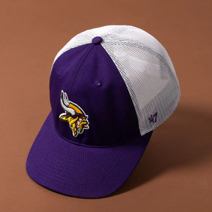 ADJUSTABLE TRUCKER HAT