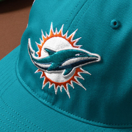ADJUSTABLE TRUCKER HAT