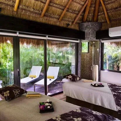 4 NIGHT CANCUN OASIS ALL-INCLUSIVE WITH AIRFARE