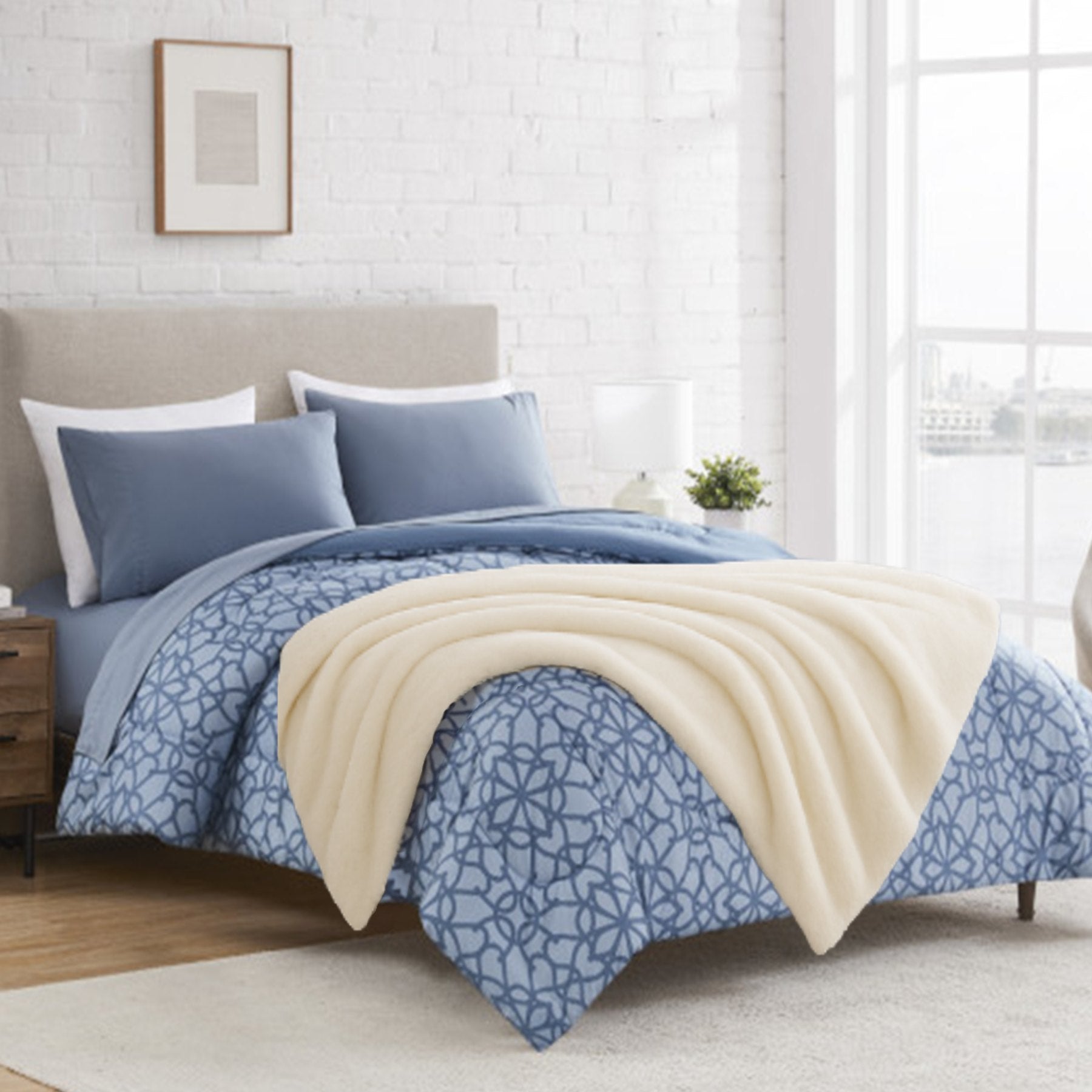Perfectly Clozy — Celestial Blue with Cream Throw — Badgley Mischka New York bedding