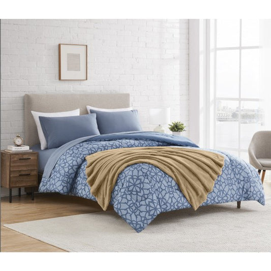 Perfectly Clozy — Celestial Blue with Tan Throw — Badgley Mischka New York bedding