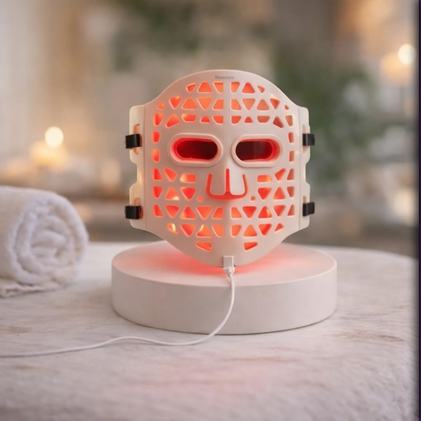 Lumina Numiere LED face mask